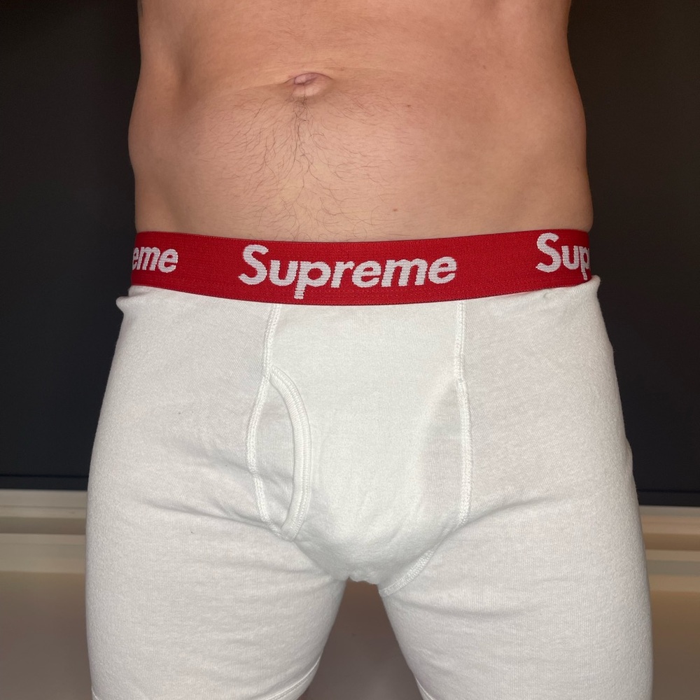 Supreme Hanes Boxer Briefs - Picture 2 of 3